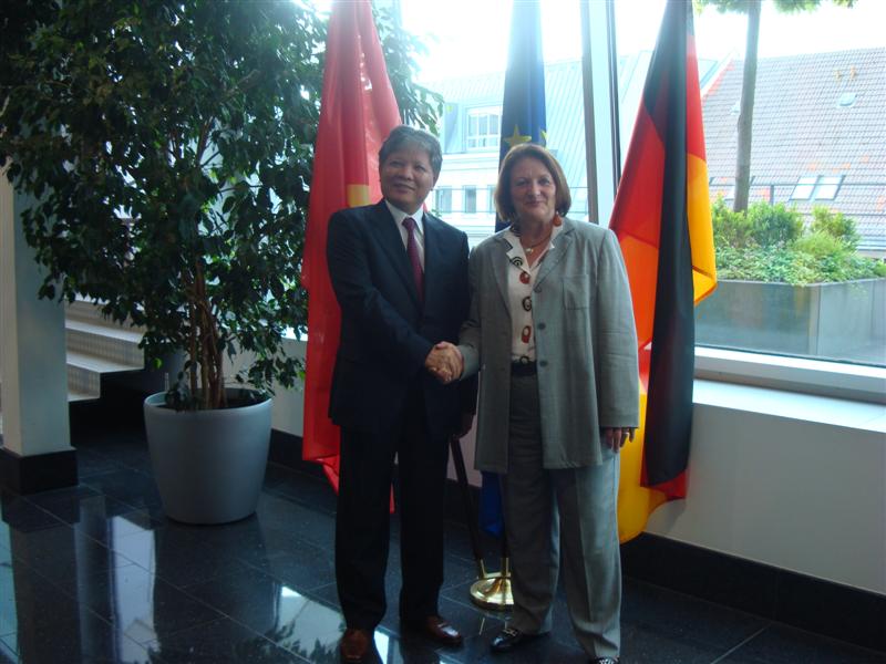 Bộ trưởng Hà Hùng Cường thăm và làm việc tại Cộng hòa Liên bang Đức