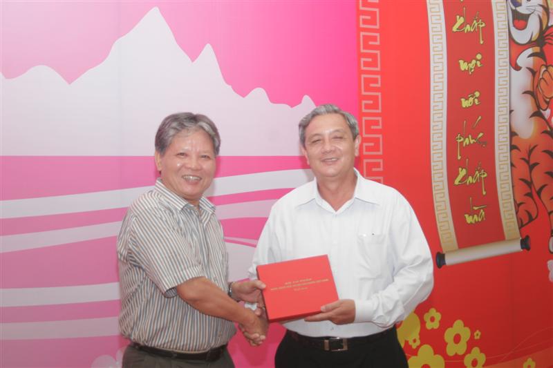 Bộ trưởng Tư pháp Hà Hùng Cường cùng Đoàn công tác làm việc với An Giang: An Giang làm tốt công tác kiểm tra văn bản pháp luật