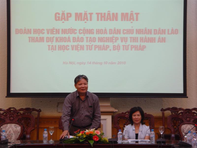 Gặp gỡ các học viên Lào tham gia lớp bồi dưỡng nghiệp vụ thi hành án tại Học viện Tư pháp