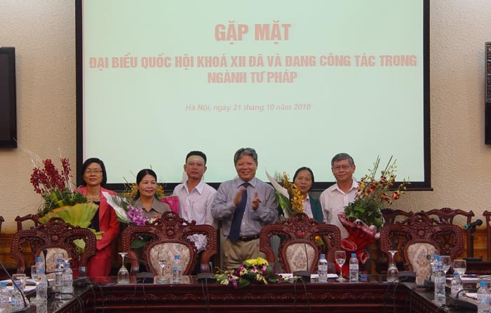 Gặp gỡ các Đại biểu Quốc hội khóa XII đã và đang công tác trong ngành Tư pháp