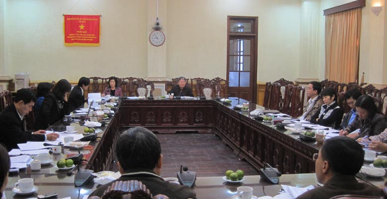 Họp Ban soạn thảo Luật Phổ biến giáo dục pháp luật 