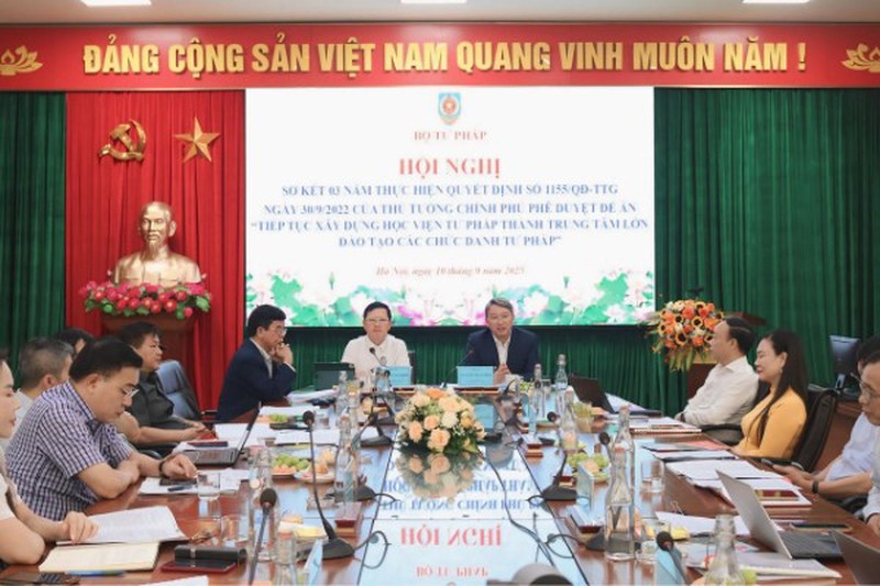 Biên tập tin nóng trang chủ lưu