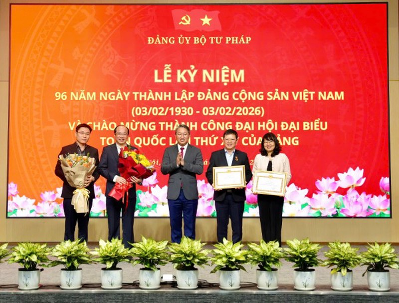 Đảng bộ Bộ Tư pháp tổ chức Lễ kỷ niệm 96 năm Ngày thành lập Đảng Cộng sản Việt Nam