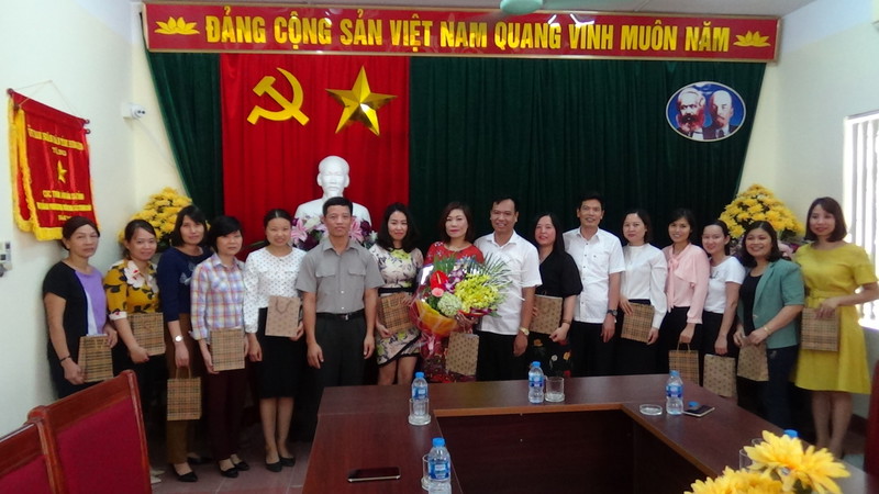 Gặp mặt kỷ niệm Ngày Phụ nữ Việt Nam 20/10